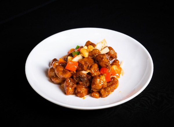 F72A. Schweinefleisch mit Ananas siifksauer