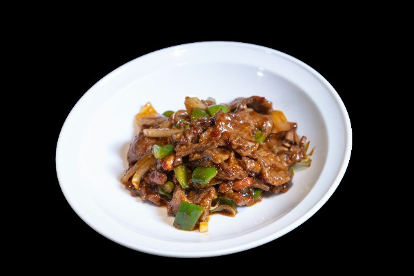 F35C. Kung Pau Rindfleisch. in Chilisauce mit Erdnüssen