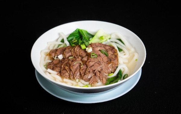 D7A. Japanische Nudel Suppe mit Rindfleisch