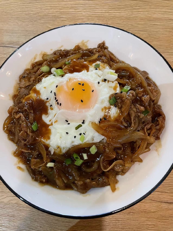A17 Donburi boeuf (riz blanc+bœuf+œuf)