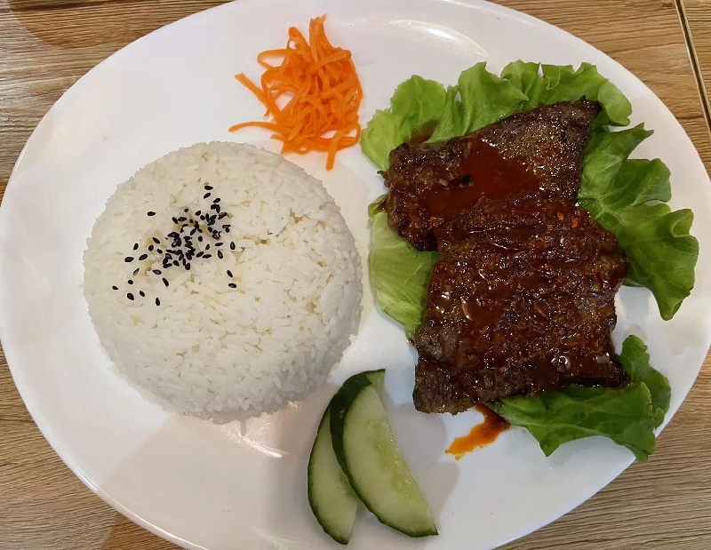 A12. Riz au boeuf saté