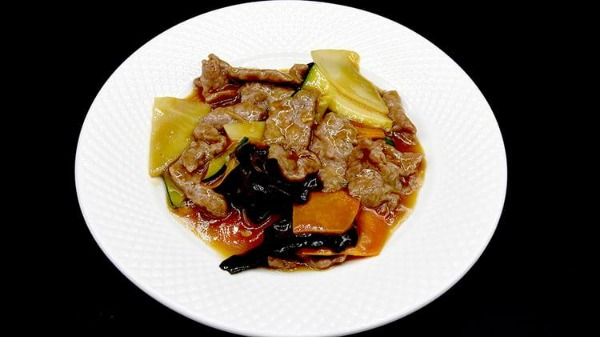 85. MANZO VERDURE