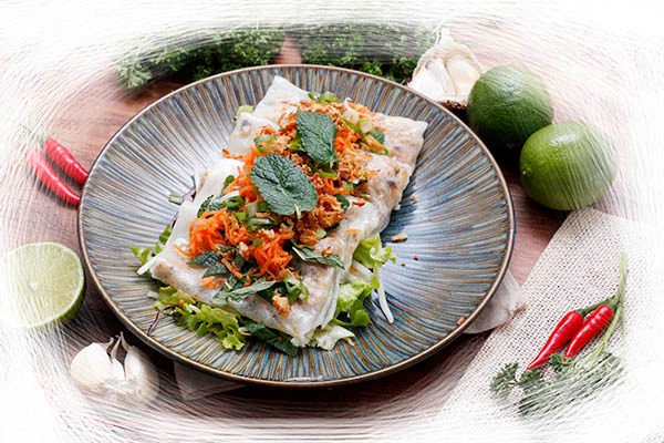 V6. BANH CUON raviolis vietnamiens vapeur aux porc et crevette (4pcs)