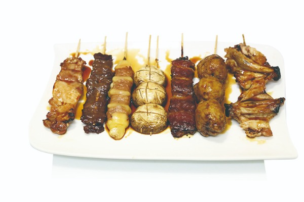 Menu A. 7 Brochettes variées