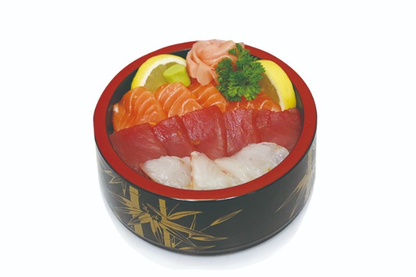 Chirashi 2. Poisson cru assortis