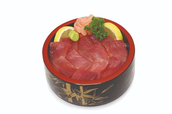 Chirashi 3. Thon cru
