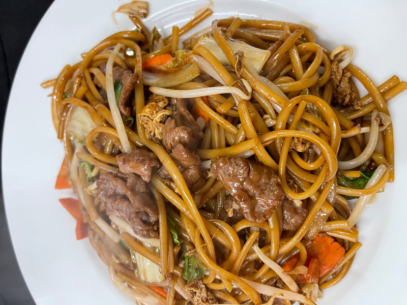 53. Nouilles sautes aut boeuf