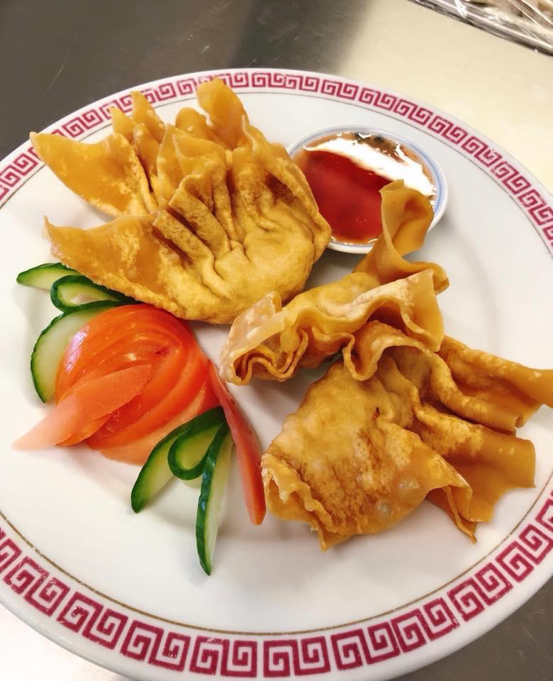 14. Raviolis “Wun-Tun” frits(poulet)(4 pcs)