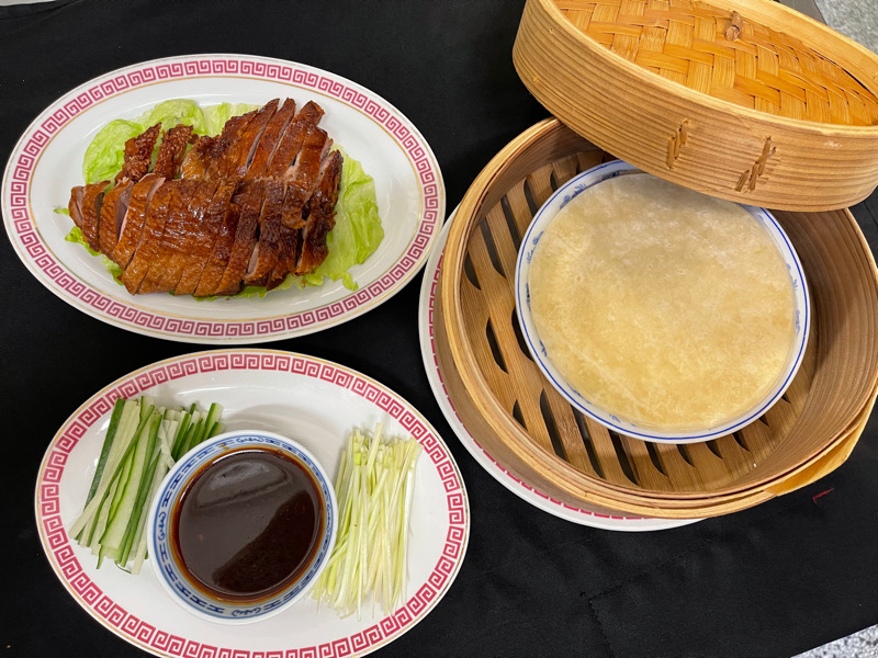 30D. 👍Canard rôti Cantonais avec des crépes Chinoises(10 pcs)