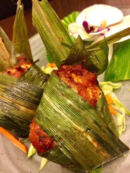 15. Poulet épicé aux feuilles de pandan(2pcs)