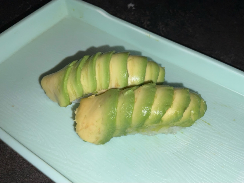 Nigiri avocado