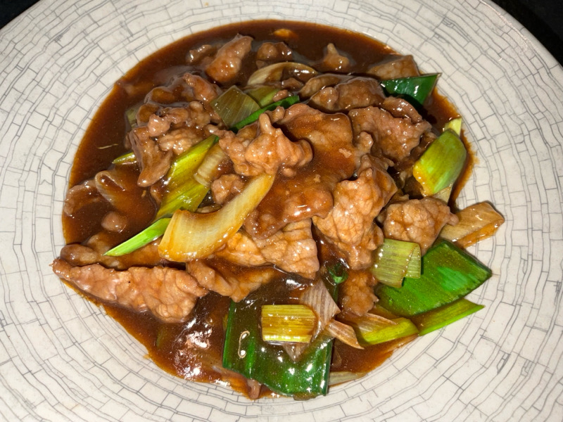 Manzo con cipolle verdi (CENA)
