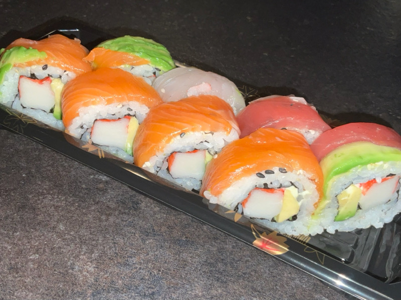 187. Ura Rainbow roll