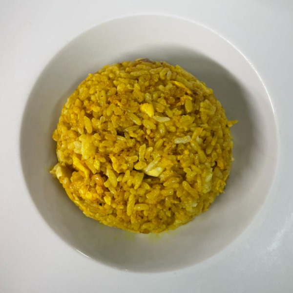 136. Riso saltato con pollo al curry