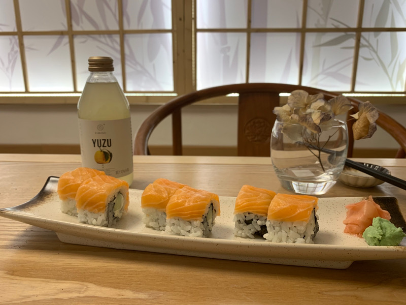 SAUMON ROLL