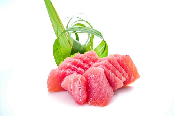 230. SASHIMI DI TONNO