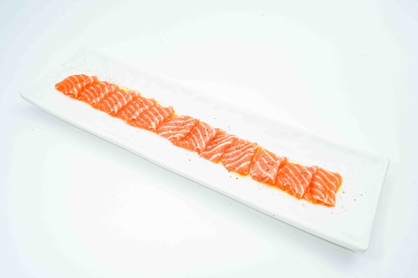 151. CARPACCIO DI SALMONE