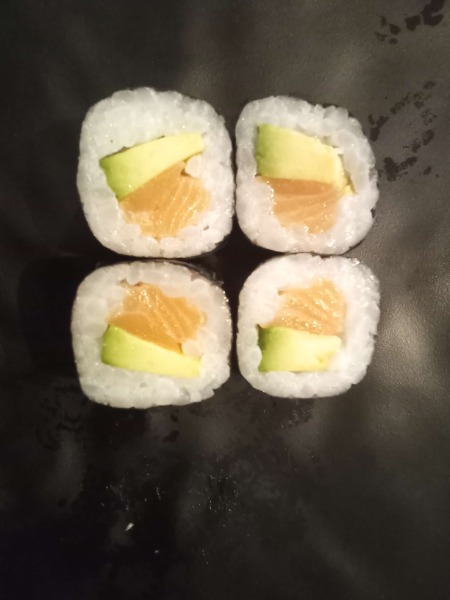 S5. AvoSake Maki (D)