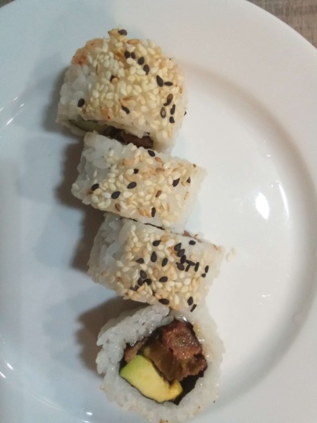 S17. Spicy Tuna Roll (D)