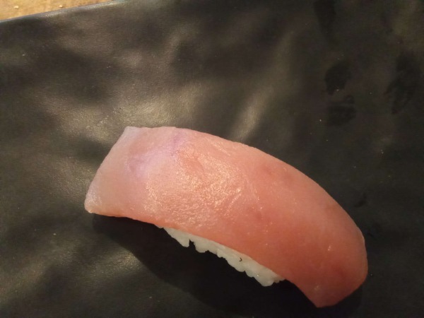 S33. Tuna Nigiri (D)