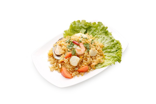 T68 Riz sauté aux fruits de mer à l'ananas frais façon Phuket