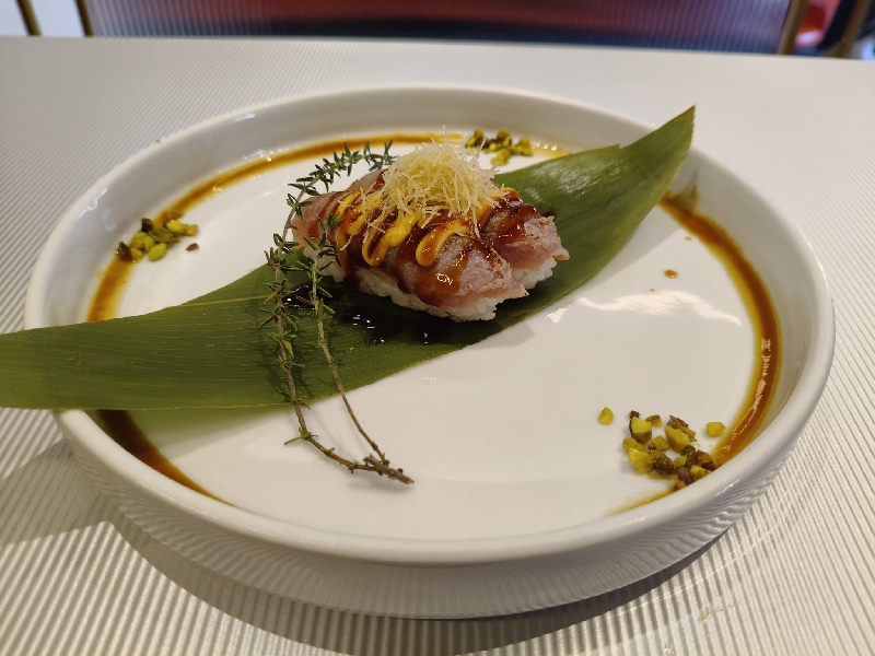 Maguro flambe