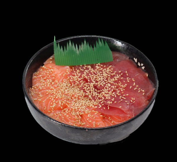 Plat 17. Chirashi mixte, saumon et thon