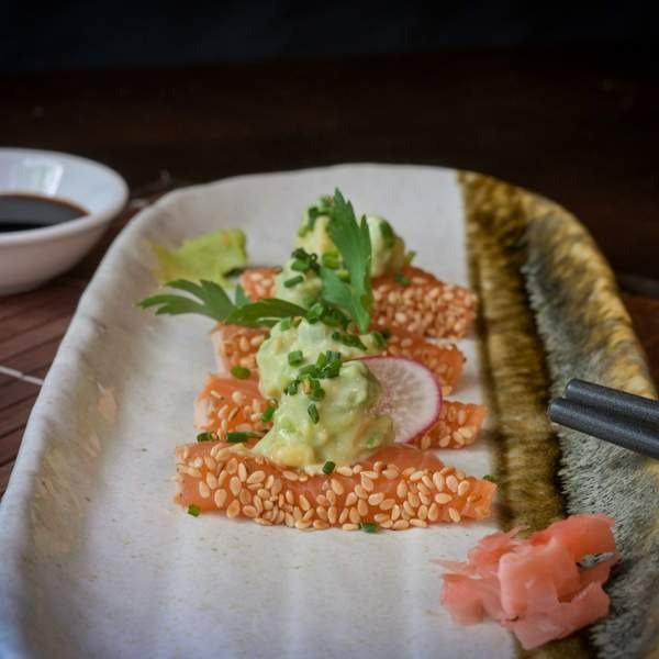 37-g1. Guriru Sashimi de Salmón