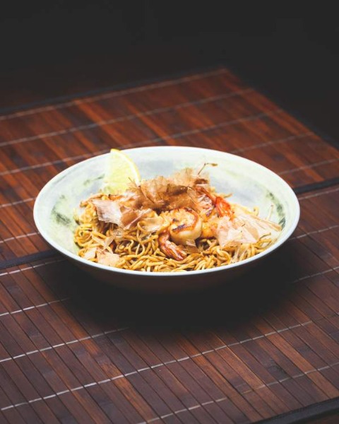 54-a. Yaki soba con Pollo