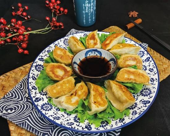 RP12.Raviolis grillés au poulet (12 pièces)鸡肉饺子