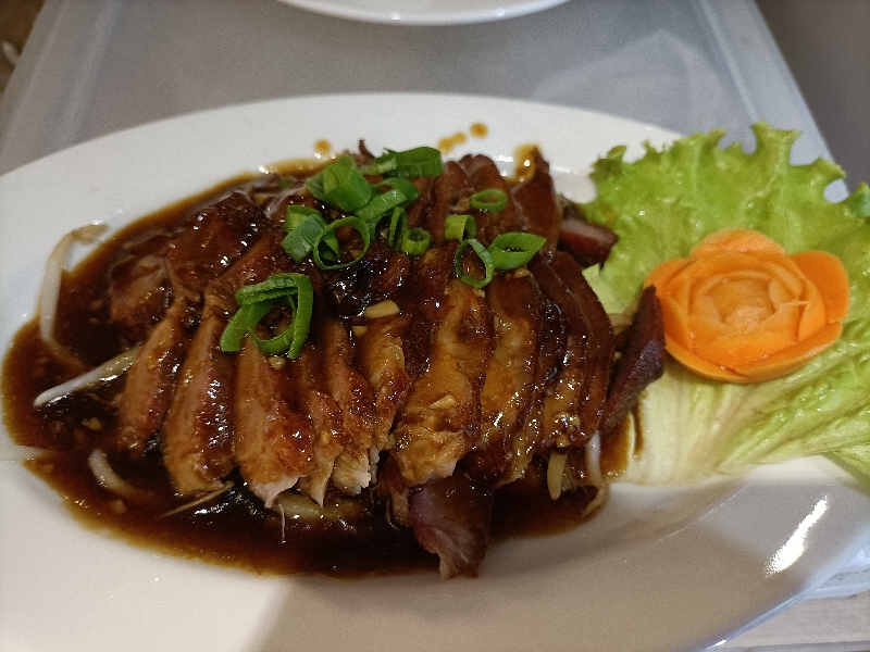 21. Porc laqué