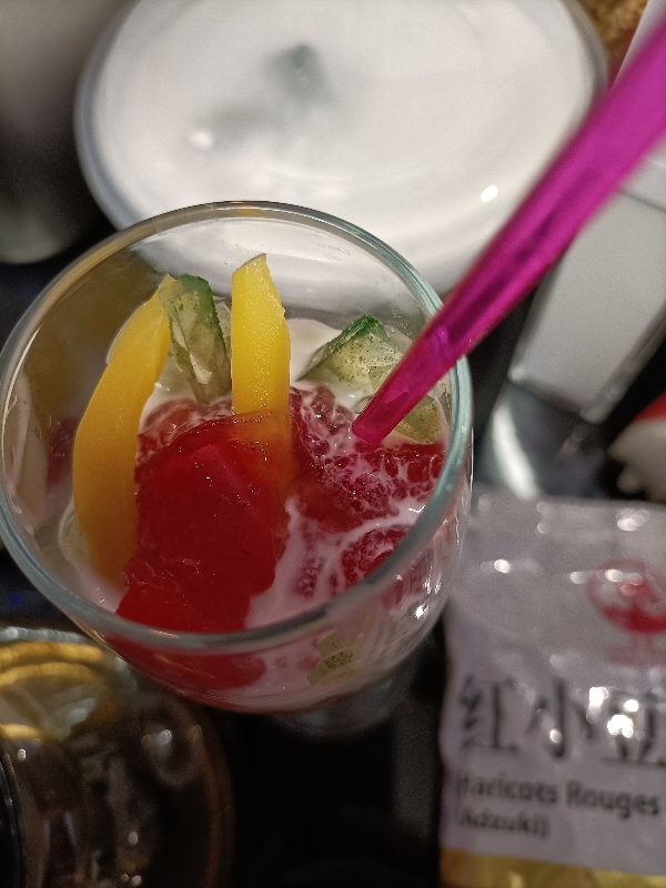 D1. Boisson aux trois couleurs