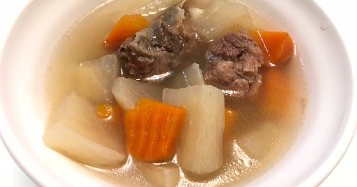 南杏红萝卜排骨炖盅/Ragout cantonais de cotes de porc aux carottes et amandes 