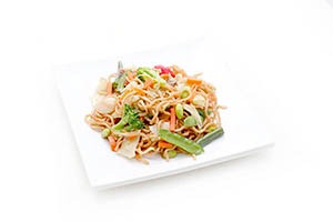 14. Nouilles sautées aux légumes