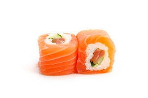 69. Saumon roll saumon concombre 6pcs
