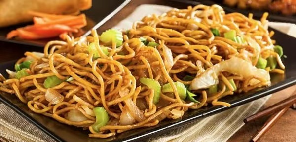 N4. Nouilles sautées aux légumes