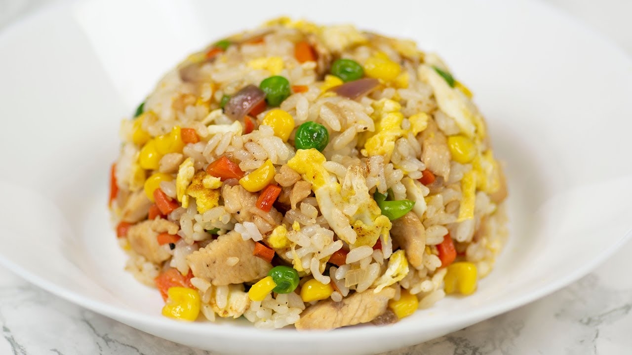 SP06. 鸡肉炒饭 Riz sauté poulet