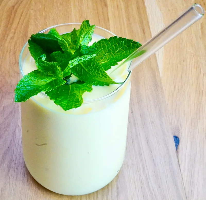 MANGO LASSI
