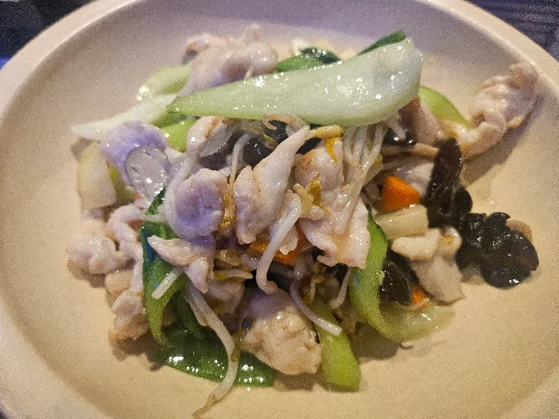 Poulet sauté aux légumes