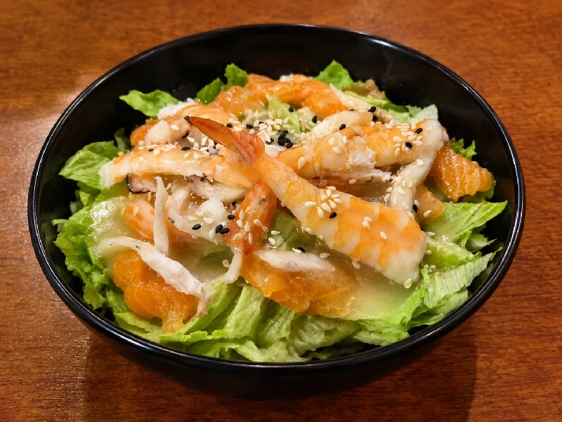 601 Salade Japonaise aux fruits de mer