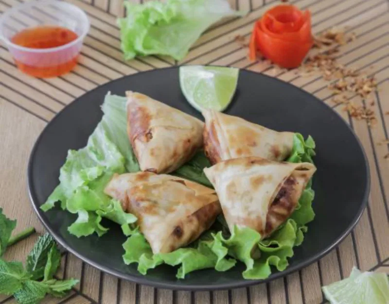 Samoussas au boeuf (épicé) x4
